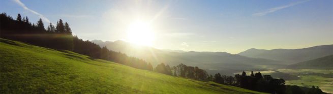 Sonnenaufgang am Bauernhof Veitlbauer